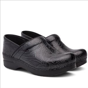Dansko Professional Clog in EXCELLENT CONDITION